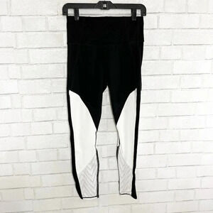 Athleta Black and White Cropped Leggings with Laser Cut Details Women's Small